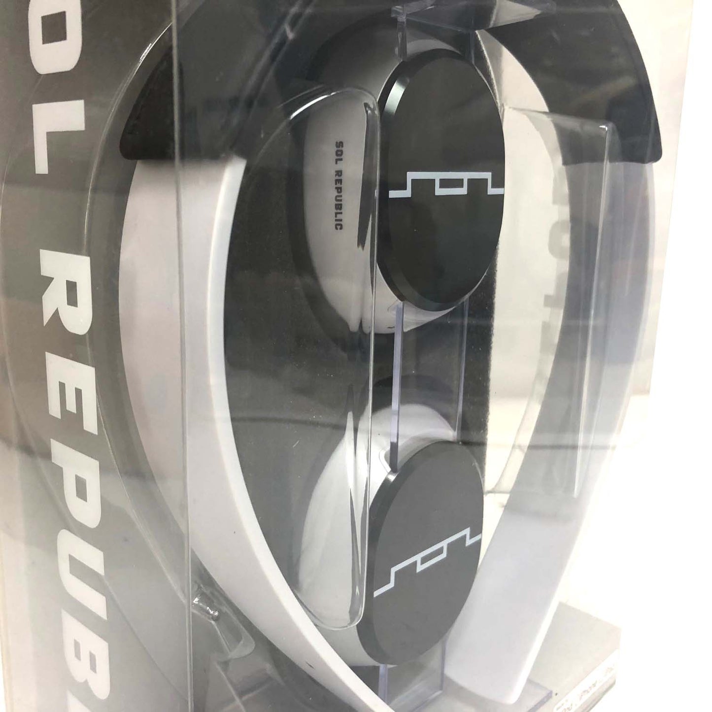 SOL Republic Master Tracks X3 Over-Ear Headphones Wired White